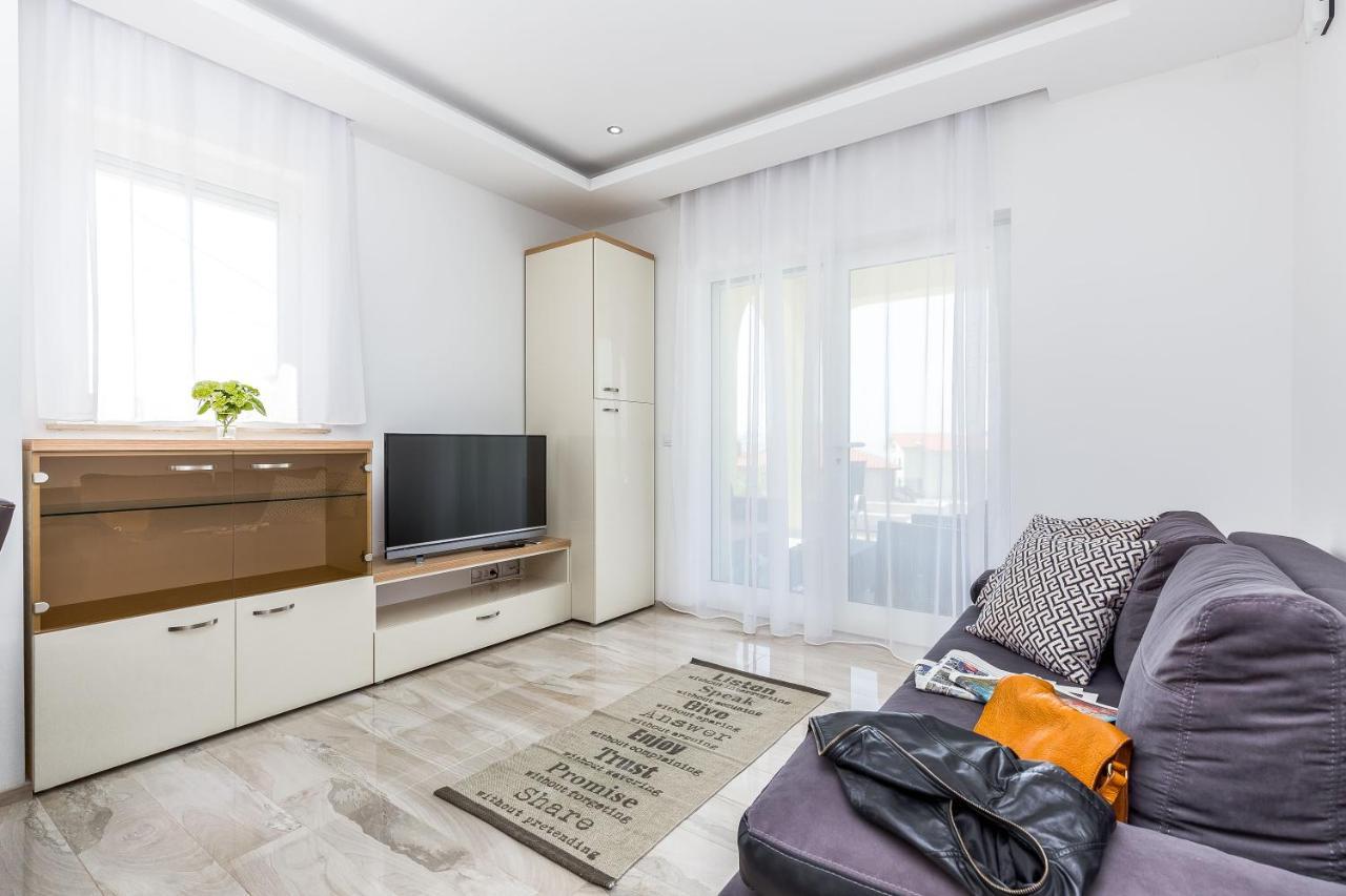 Luxury Apartments Kostrena With Pool 2 ภายนอก รูปภาพ