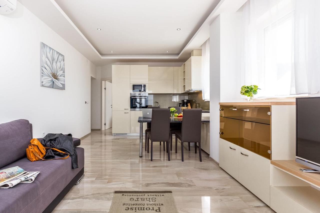 Luxury Apartments Kostrena With Pool 2 ภายนอก รูปภาพ