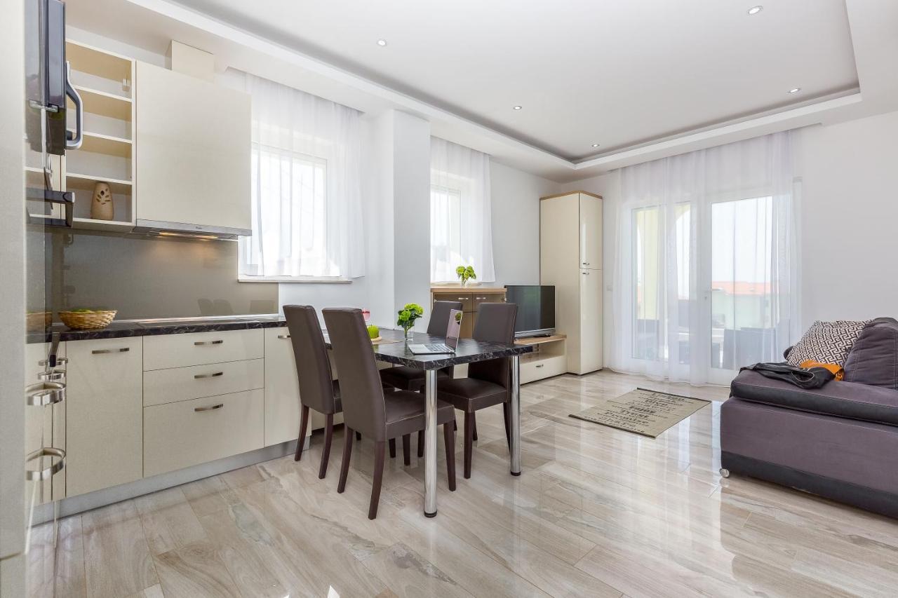 Luxury Apartments Kostrena With Pool 2 ภายนอก รูปภาพ