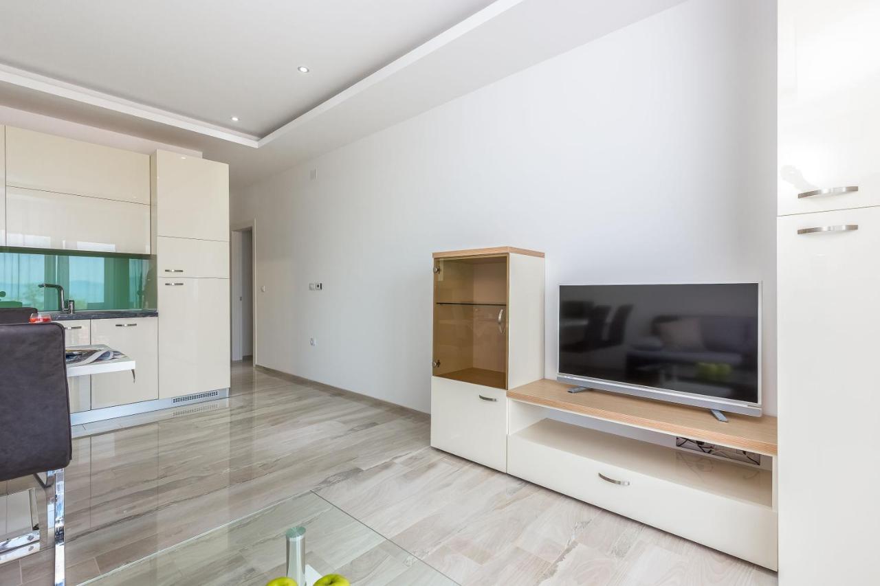 Luxury Apartments Kostrena With Pool 2 ภายนอก รูปภาพ