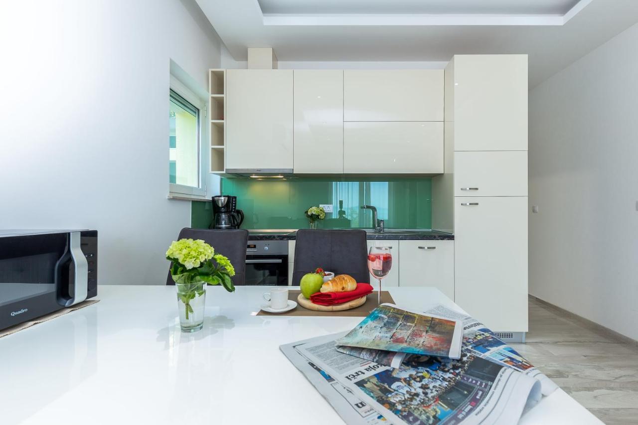 Luxury Apartments Kostrena With Pool 2 ภายนอก รูปภาพ