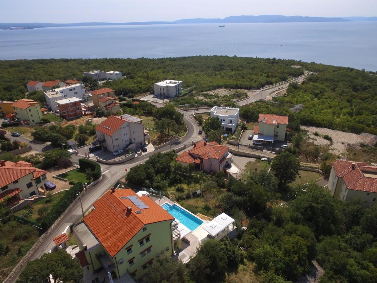 Luxury Apartments Kostrena With Pool 2 ภายนอก รูปภาพ